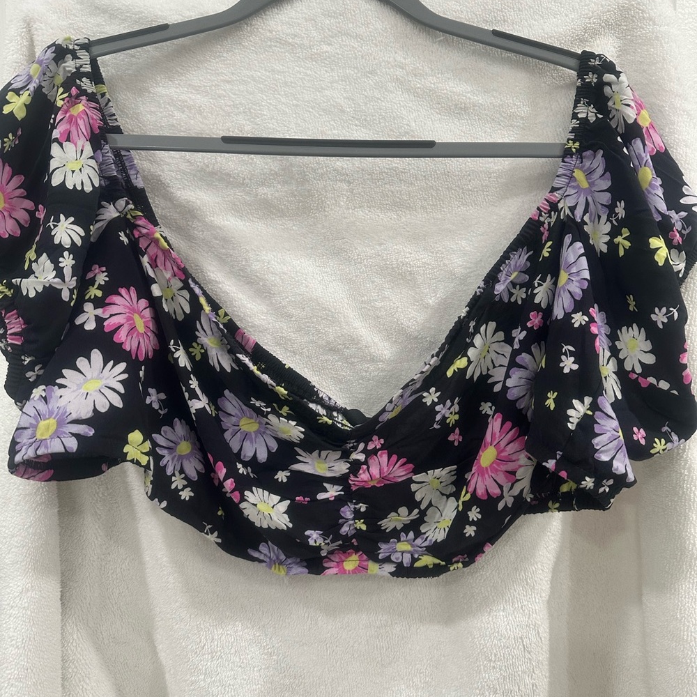 H&M Divided Cropped  Top New multi floral purple plus Size 3X NWT